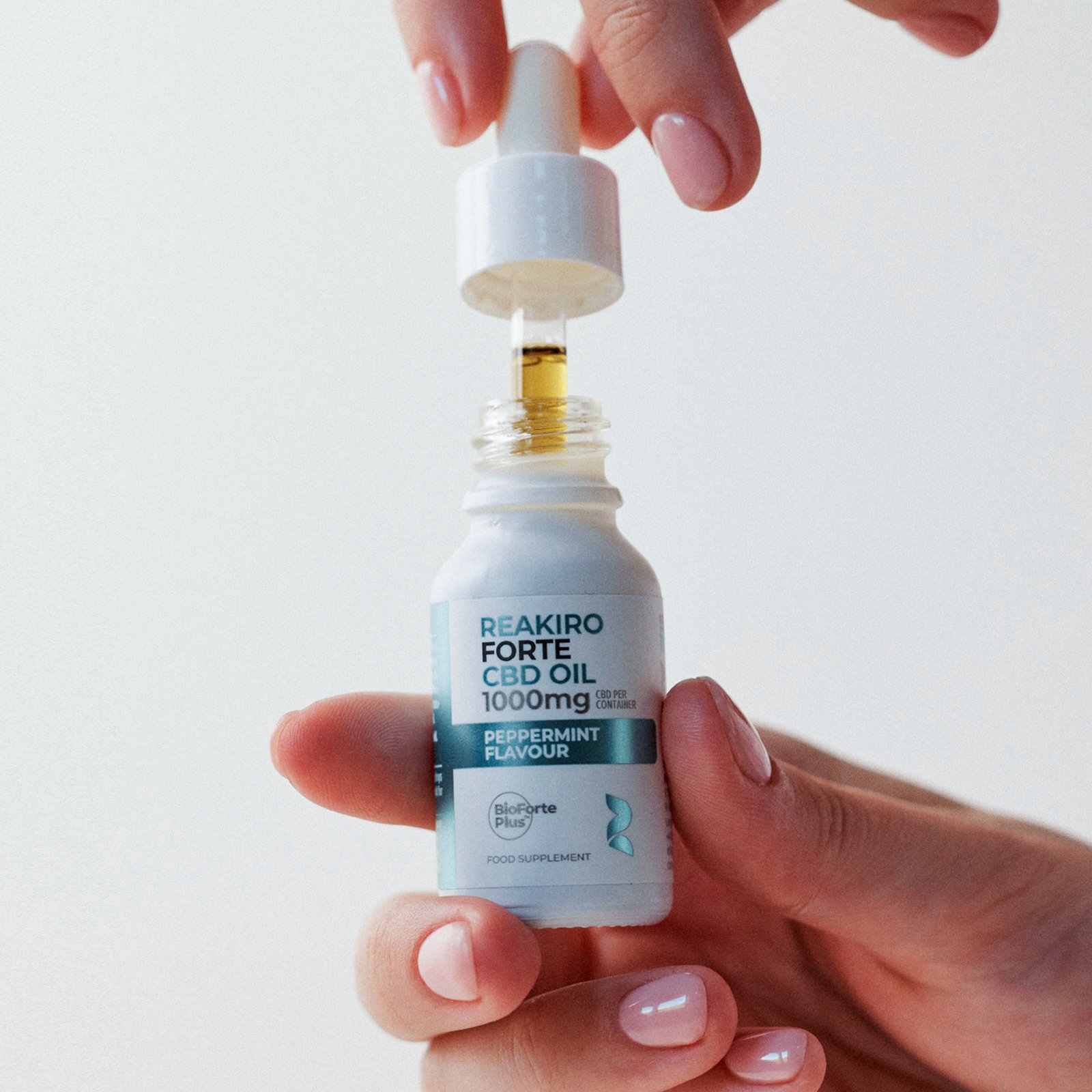 Strong CBD Oil 1000mg Peppermint 15ml - Image 3