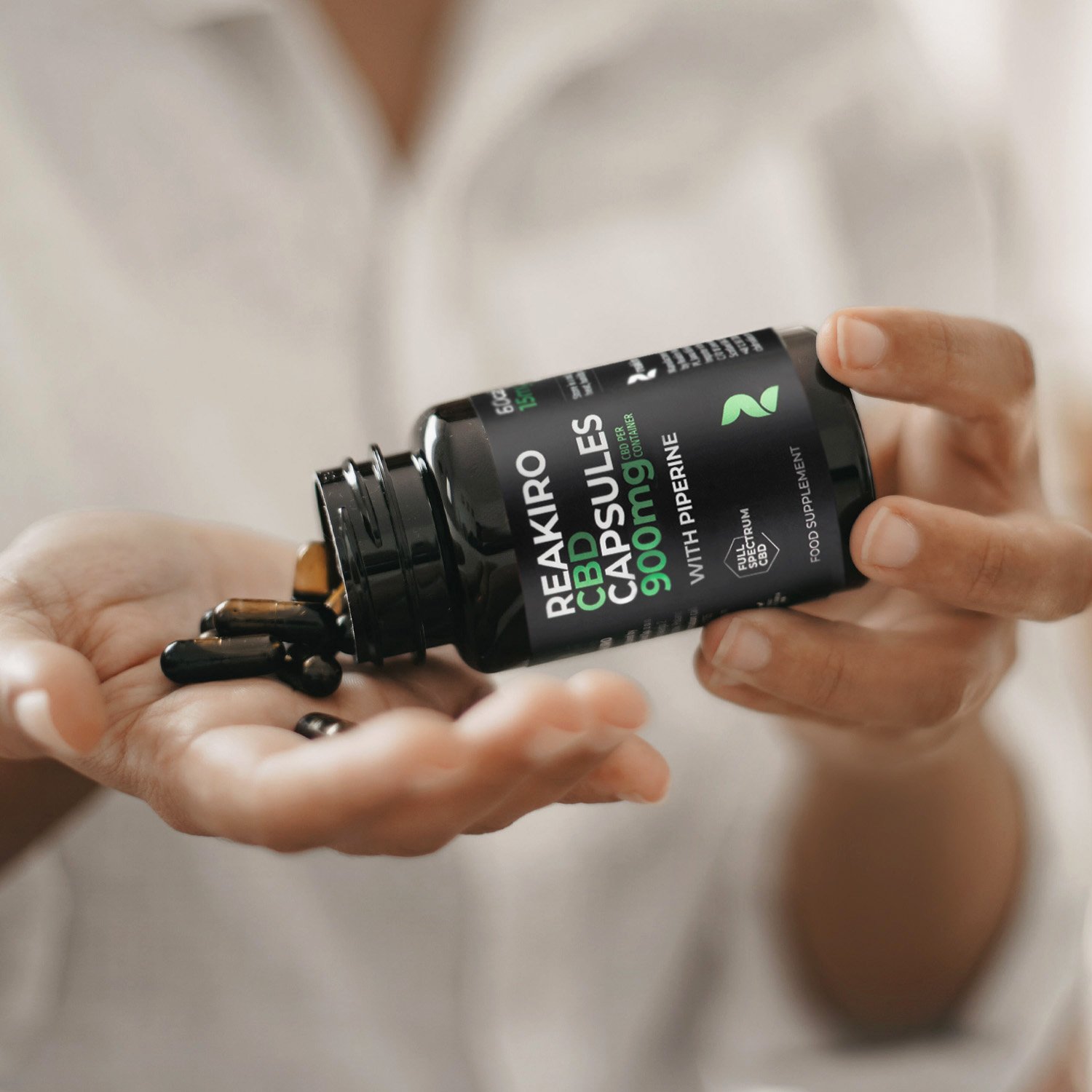 CBD Vegan Capsules 900mg 60pcs - Full Spectrum (+ Piperine) - Image 3