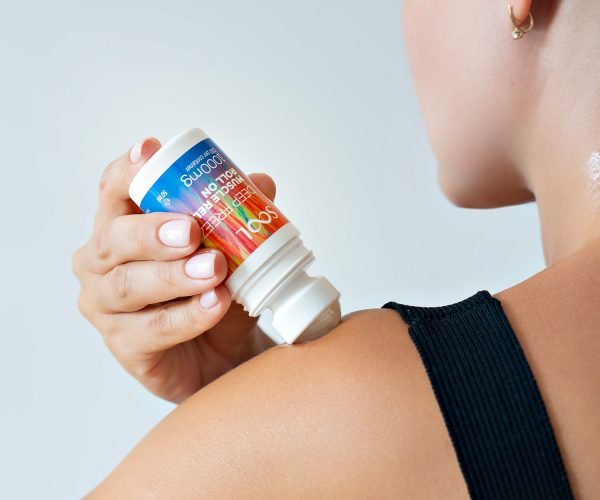 Deep-Freeze-Muscle-Relief-Roll-On-Usage1